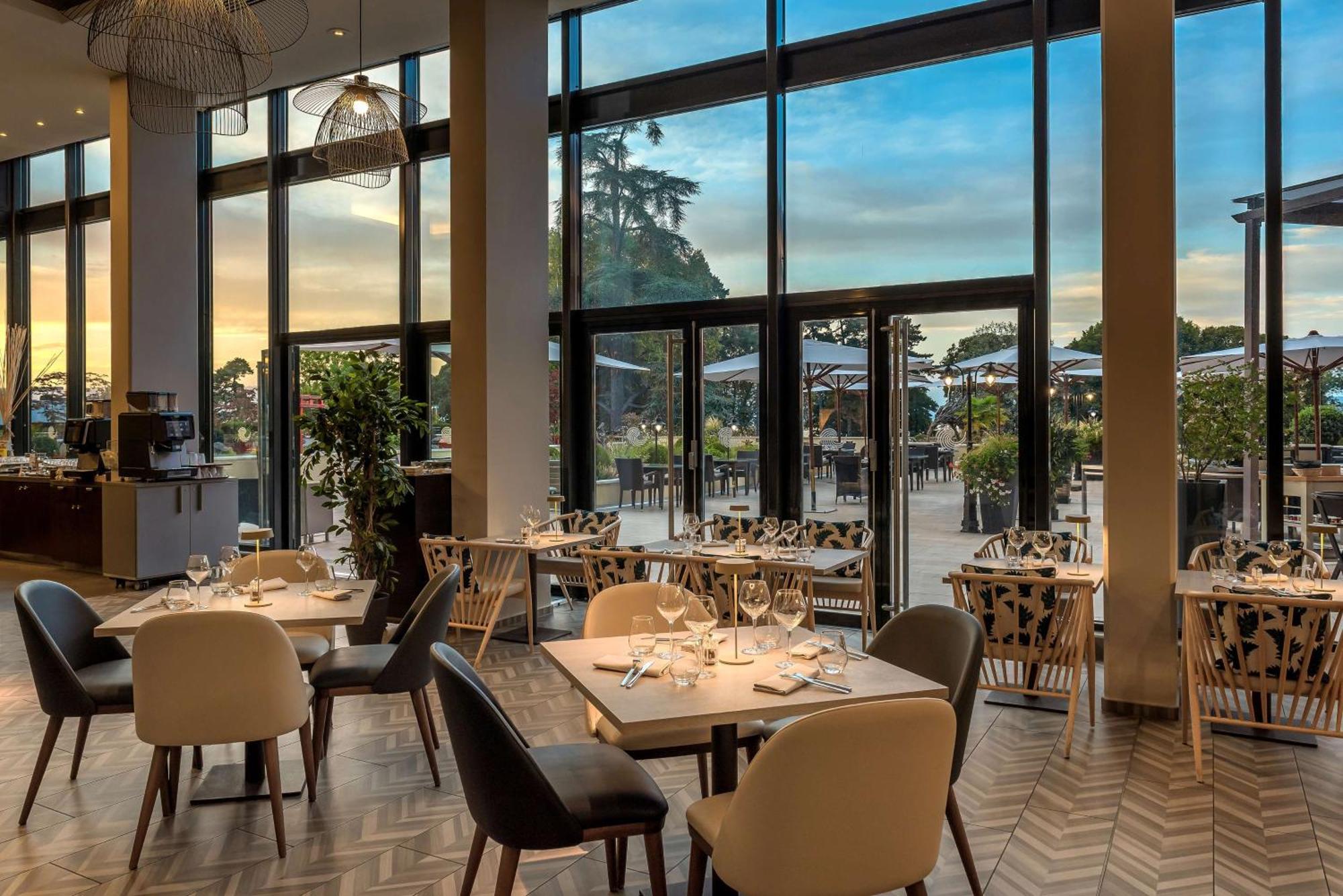 Hilton Evian Les Bains Hotel Bagian luar foto